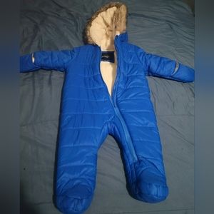 Snow suit